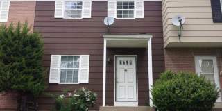 Newly Renovated Town Home in Grandview Gallery 1
