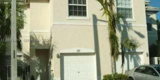 692 NW 170th Ter Gallery 1