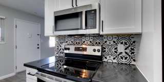 ROYALE APARTMENTS Gallery 3