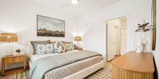 Colina Hillside Gallery 12
