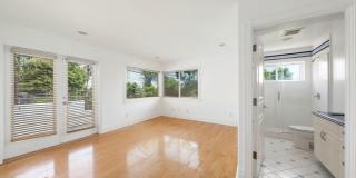 1425 N Tigertail Rd Gallery 23