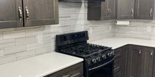 3 Bed, 3.5 Bath Home w/ 2 Car Garage and Lake Views Gallery 16