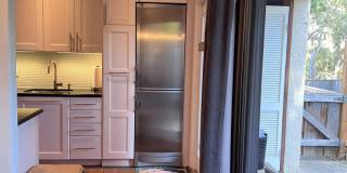 Fully-furnished Sleek 2-bedroom, 2-bathroom Condo in PG Gallery 12