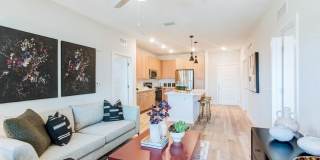 Tapestry Nona Gallery 6