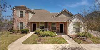 AUGUST 2026 Pre-Lease!! Spacious 5/4.5 duplex in South College Station! Gallery 1