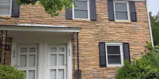 Comfort & Style: 2-Bedroom Raleigh Townhouse Gallery 1