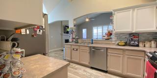 Northeast El Paso 3 bed with Refrig A/C and Solar Panels Gallery 9