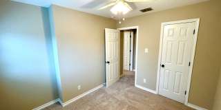 *MOVE IN SPECIAL* Updated 3BD/2.5BA Two-Story Duplex with New Carpet & Fenced Yard! Gallery 13