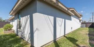 1901 W 25th 1/2 Street Gallery 14