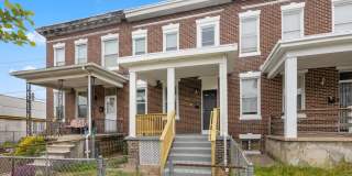 Newly Renovated 4-Bedroom Townhome for Rent Gallery 1