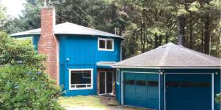 6989 Southwest Surfland Street Gallery 1