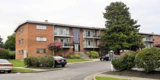 Riverside Park Gallery 126