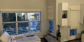 Modern Three Level 2 Bedroom/2 Bath Condo Loft Available Now! Gallery 5