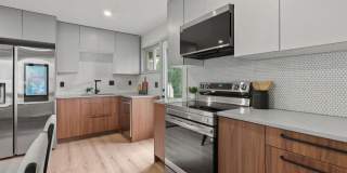 1125 DEVONSHIRE Drive Gallery 1