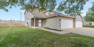 Spacious Home with Large Bedrooms & Ample Storage - Available NOW!! Spacious Home with Large Bedrooms & Ample Storage - Available NOW!! Gallery 1