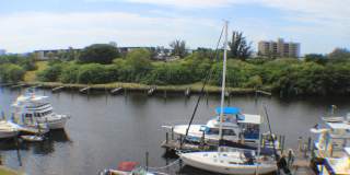 2/2 Condo with Marina and River Views-Includes cable and water Gallery 21