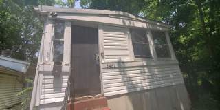 FA 21 5461 Hamilton Avenue Gallery 1