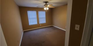 1536 W 40th Street Gallery 21