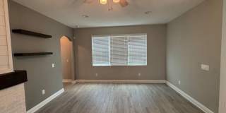 Spacious 5-Bedroom Riverview Home Gallery 53
