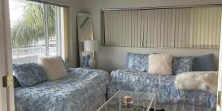 1198 Hillsboro Mile Gallery 9