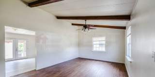 1402 Elyse Dr Gallery 5
