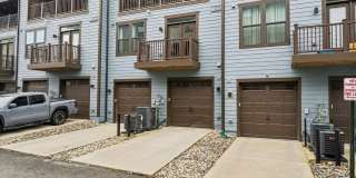 17414 SOUTHERN SHORES Drive Gallery 26