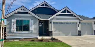 Beautiful Single Level Home in SW Redmond! Gallery 1