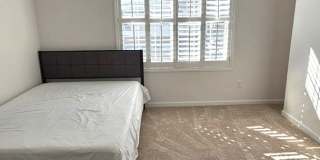 Room in 2 Bedroom Home at Chenille Dr Gallery 14
