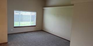 Beautiful home for rent in The Radiant Lake Estates! Gallery 7