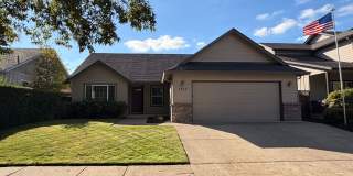 3-bedroom, 2-bath 1,503 sf N. Eugene House Gallery 1