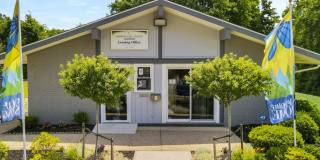 Mentor Mall Village Gallery 76