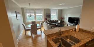 402 North Main Street Gallery 31