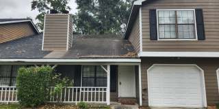 **Available January 1st** 3 Bedroom, 2.5 Bath Town Home Gallery 4