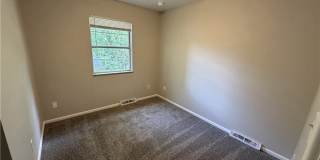3831 Eigen Street Gallery 12