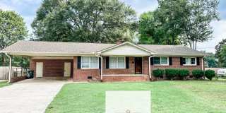 Beautiful Brick Ranch in Taylors, SC Gallery 1