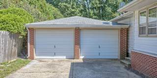 3 bedroom, 2 bath Ranch -AVAILABLE AUGUST Gallery 25