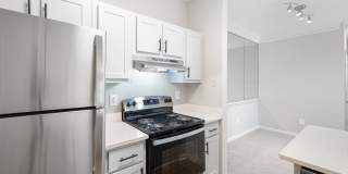 The Columns at Hiram Gallery 25