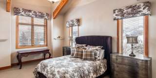 Luxury Townhome at The Cove at Eagle Mountain in Park Meadows Gallery 16