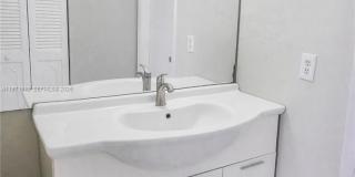 8480 SW 154th Cir Ct Gallery 5