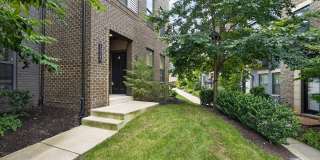 13246 LAKE WOODLAND Way Gallery 1