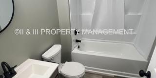 310 W Poplar Gallery 18