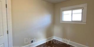 1561 G Street Gallery 12