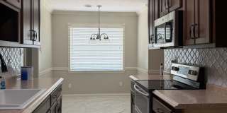Gorgeous & Spacious Home Now Available Gallery 7
