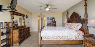 555 Harrison Avenue Gallery 22