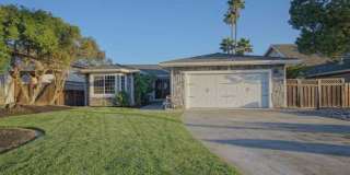 SHARP DISCOVERY BAY LAKEFRONT SINGLE STORY 4 BEDROOM RENTAL! Gallery 1