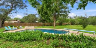 4 Bedroom with a Pool in Helotes! Gallery 70