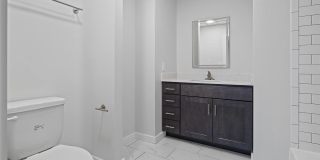Hampton Plaza Gallery 18