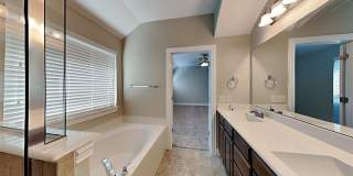 496 Oak Hills Lane Gallery 14