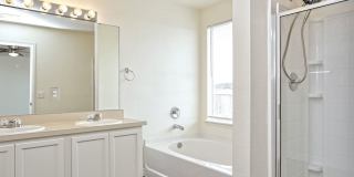 Beautiful 4 Bedroom / 2 Bath Home in Eagle’s Landing Subdivision Gallery 20
