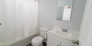 Ground floor One bedroom with Private Patio near Diamond District Gallery 12